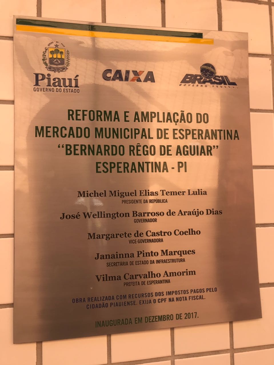 Placa do Mercado de Esperantina 