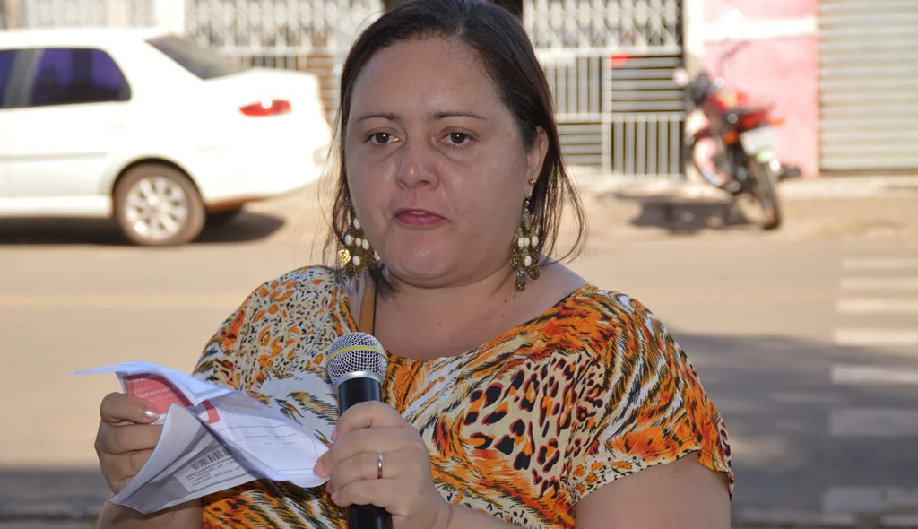 Servidora denuncia gestão por não repassar parcela de empréstimo consignado recolhida do seu contracheque