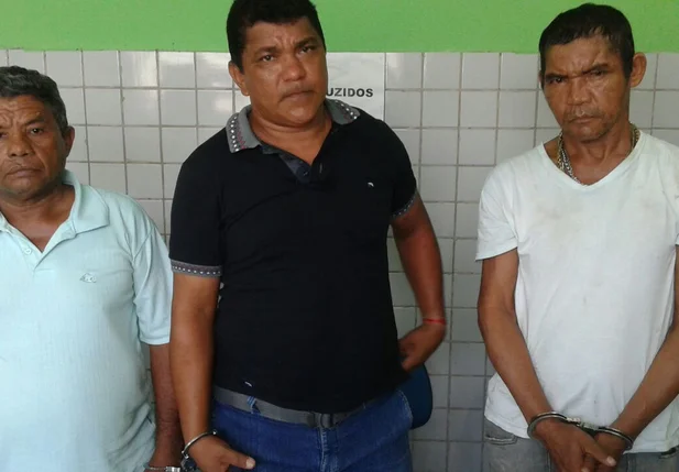 Trio é preso acusado de aplicar golpes em Teresina