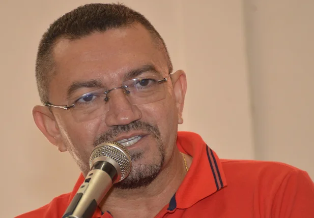 Prefeito de Picos decreta recesso de quinze dias aos servidores