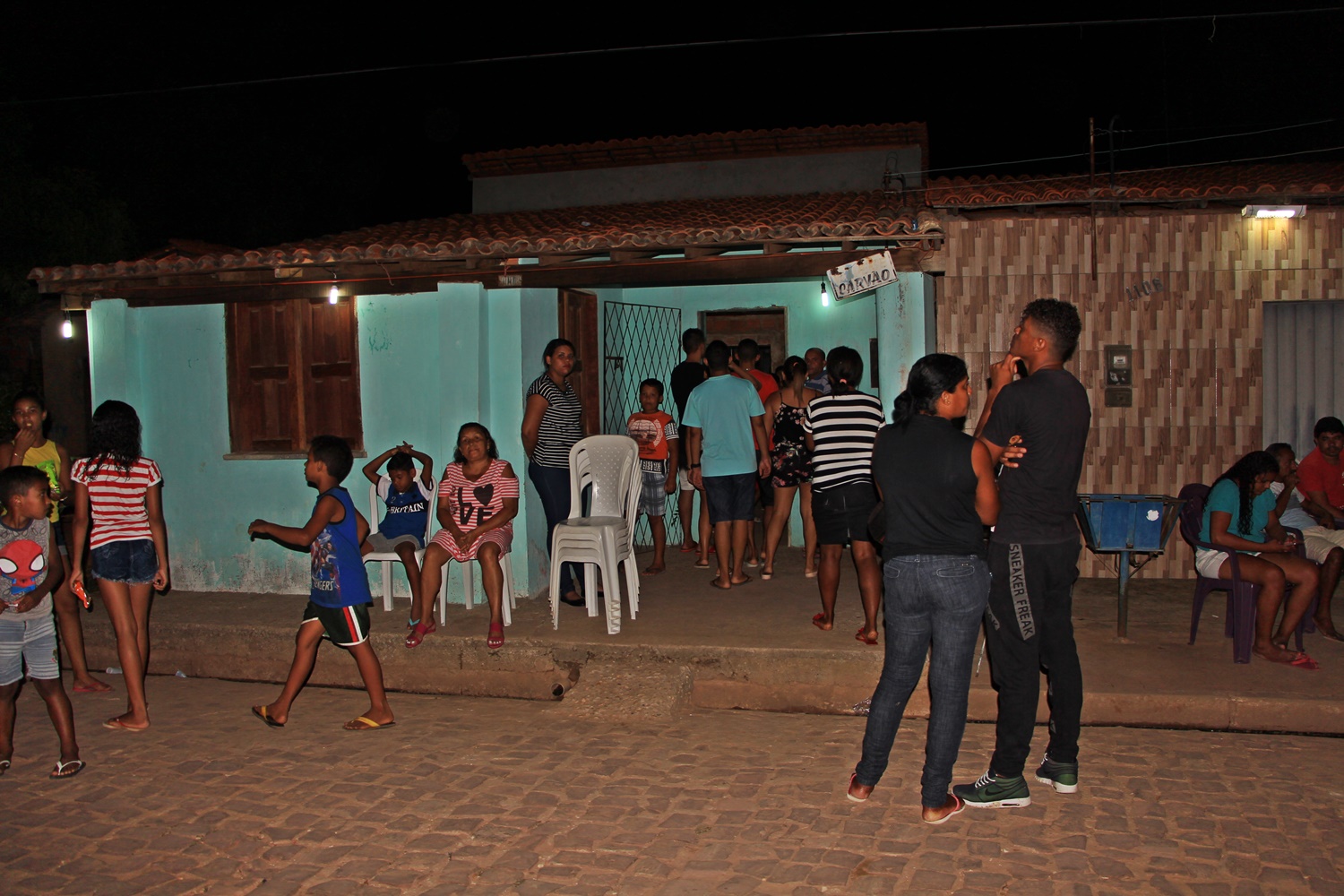 Casa onde a criança está sendo velada
