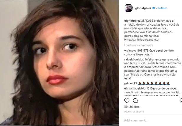 Homenagem da mãe da atriz Daniella Perez