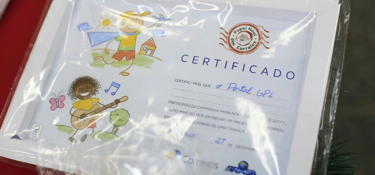 GP1 recebe certificado da Campanha Papai Noel dos Correios