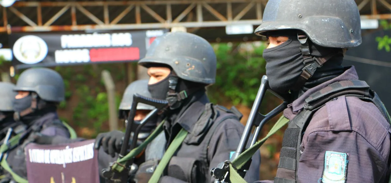 Primeiro curso de Operações Especiais