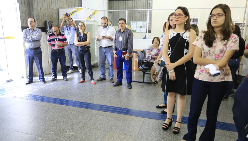 Jornalistas recebem certificados da Campanha Papai Noel dos Correios