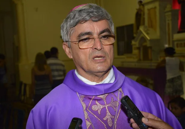 Dom Plínio mantém Padre Chiqiuinho na Paróquia Nossa Senhora dos Remédios