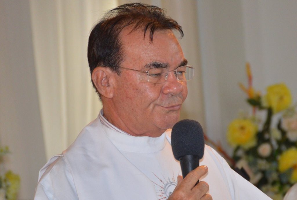 Padre Chiquinho permanece como pároco da Paróquia da Catedral