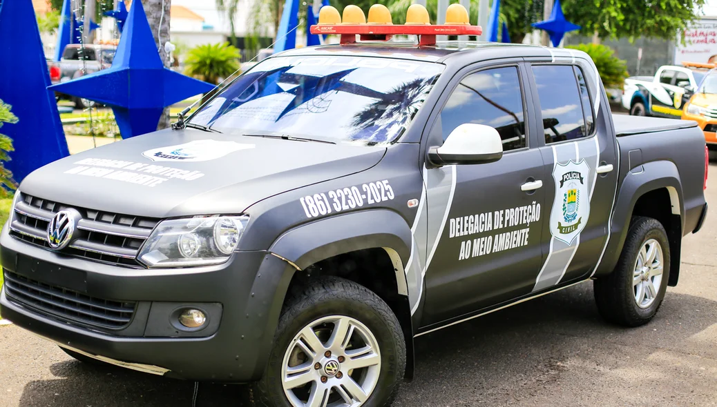 Entrega da viatura da Delegacia de proteção ao Meio Ambiente 
