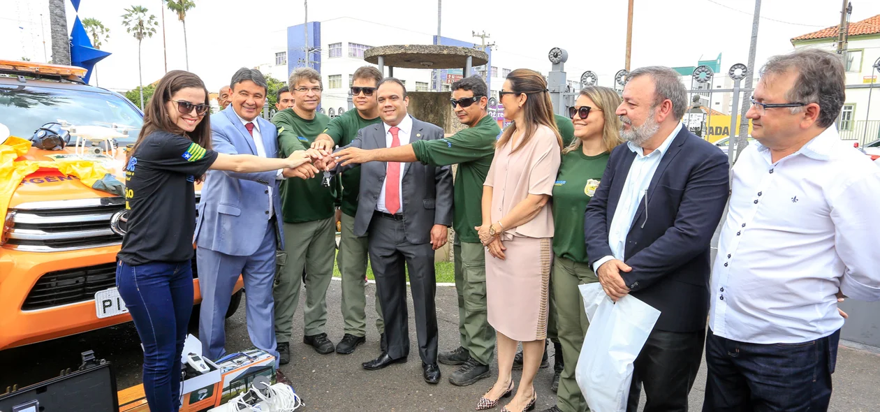 Entrega da viatura de fiscalização