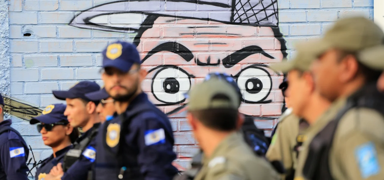 Polícia Militar e Guarda Municipal na Semjuv 