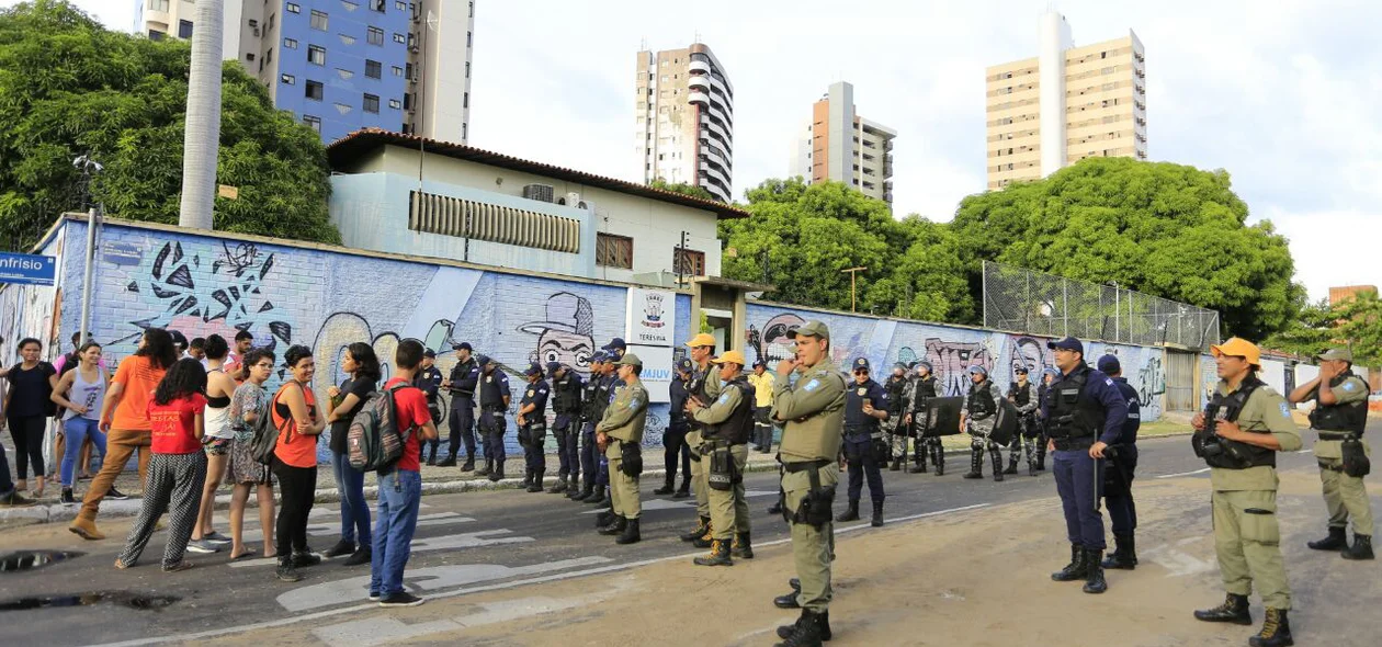 Reunião para reajuste da passagem de ônibus 