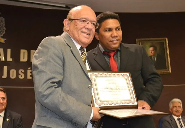 Venilson de Oliveira Rocha e Edson Melo 