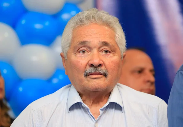 Elmano Férrer