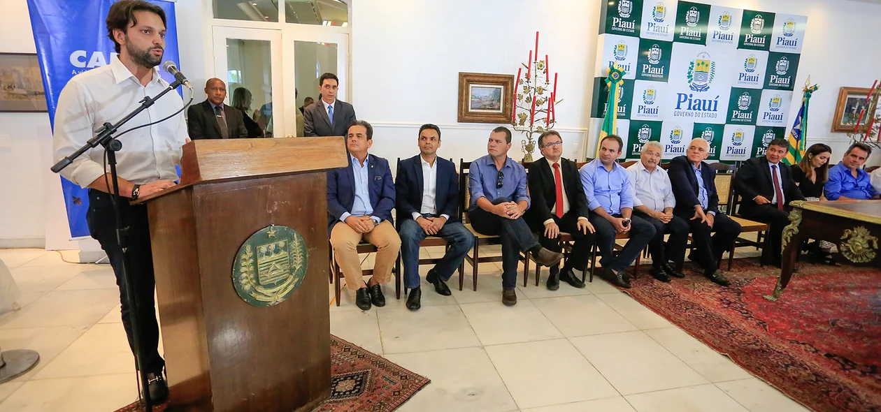Ministro das Cidades, Alexandre na solenidade no Karnak  