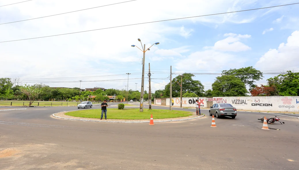 Acidente próximo ao centro administrativo