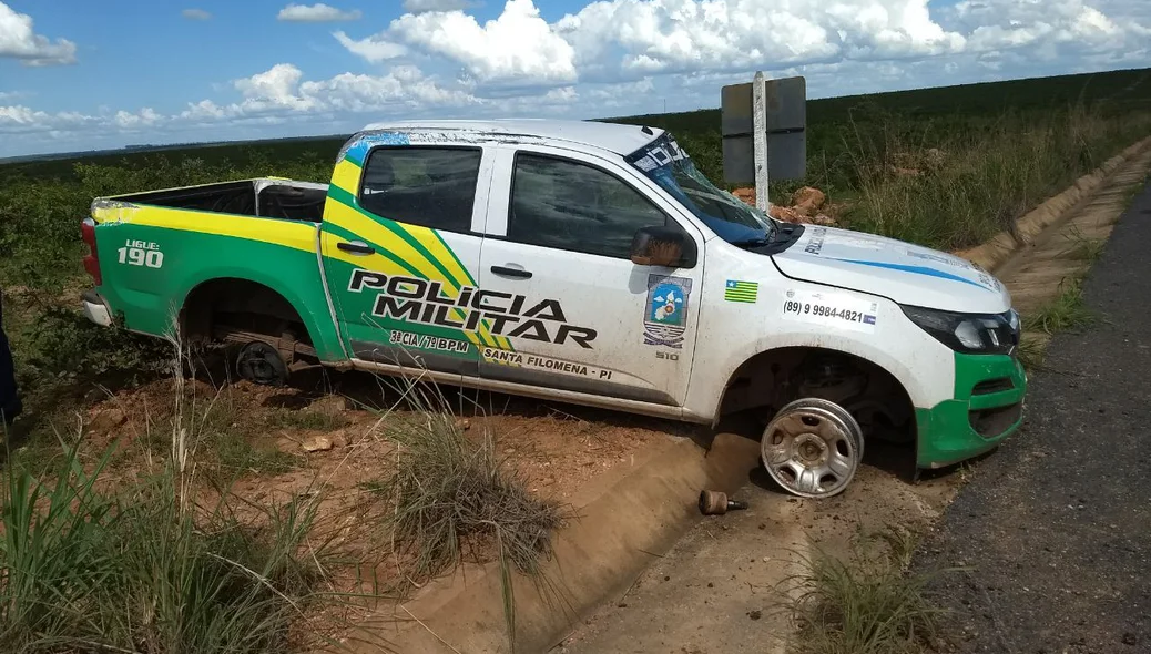 Acidente com uma viatura da Polícia Militar de Santa Filomena 