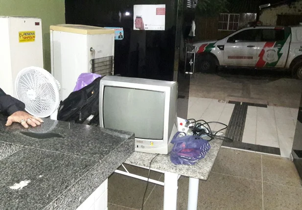 Parte do material apreendido