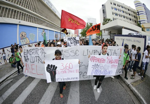 Manifestação contra o aumento da passagem em Teresina 