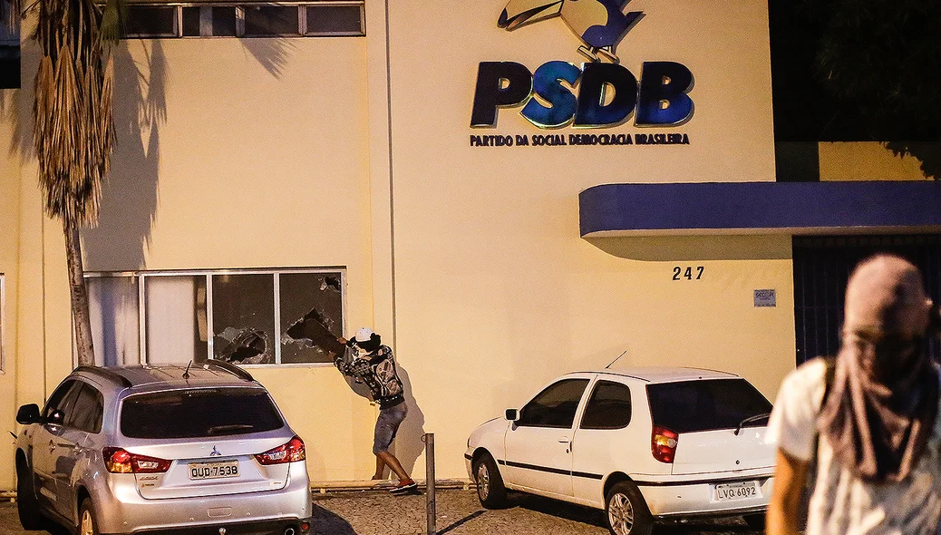 Sede do PSDB é alvo de vândalos em Teresina