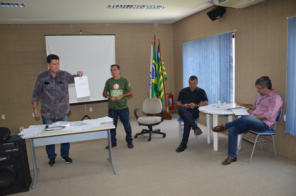 Coordenadores do debate