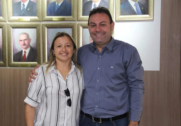 Jeová Alencar e Nayla Barbosa 