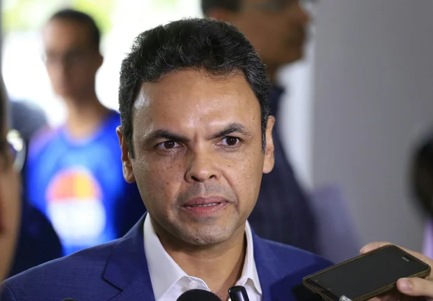 Prefeito de São João do Piauí, Gil Carlos