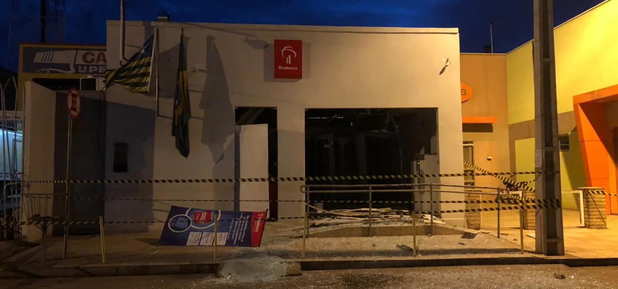 Muita destruição