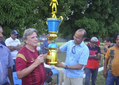 Entrega do troféu