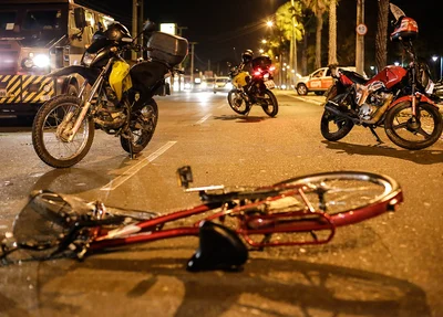 colisão entre moto e bicicleta