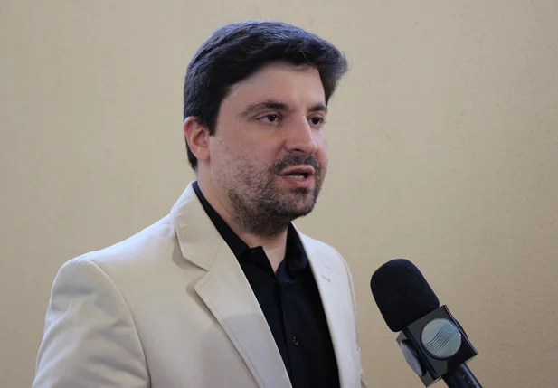 Delegado Cadena Júnior