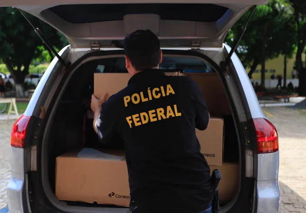 Polícia Federal cumpre mandado na Uespi