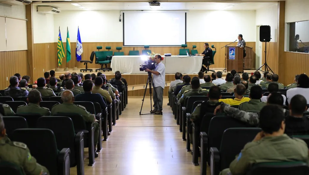 Reunião no QCG