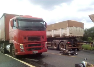 Acidente envolvendo carreta 
