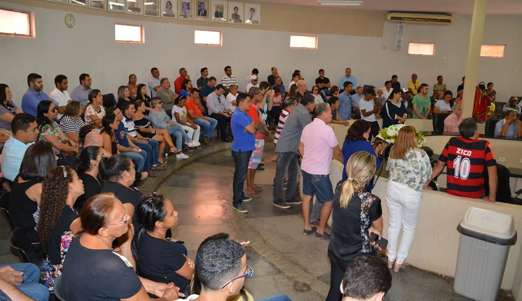 Público lota as galerias da Câmara