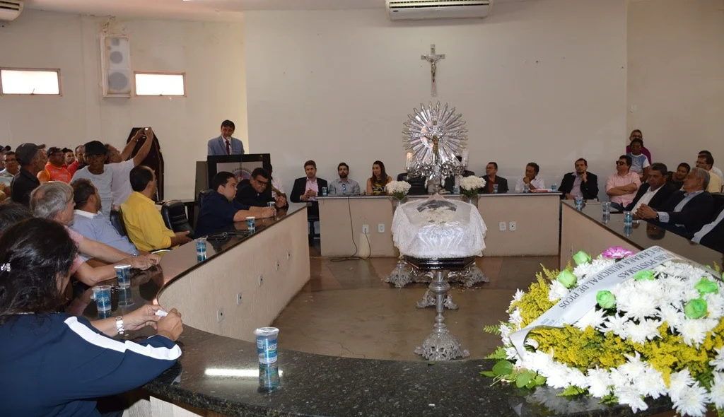Sessão solene reuniu várias autoridades