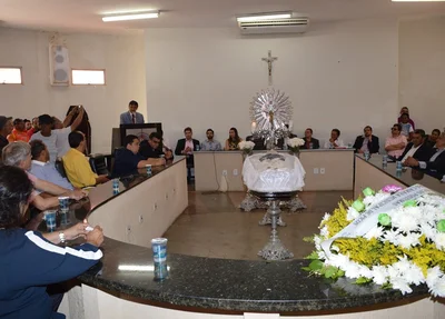 Sessão solene reuniu várias autoridades