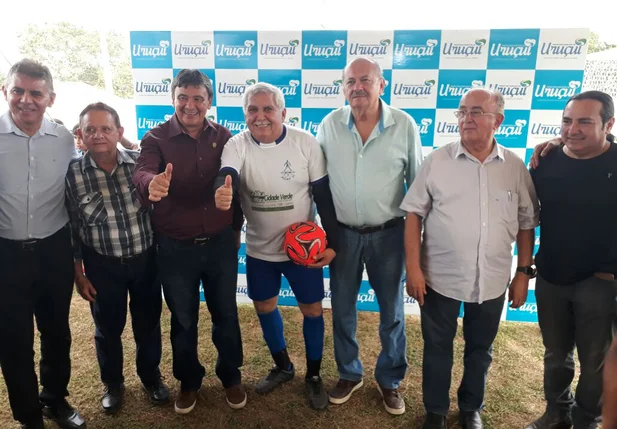 Autoridades participam de inauguração do estádio de Uruçuí