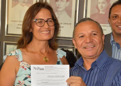 Secretária de Saúde ao lado do vice-prefeito Edilson Carvalho