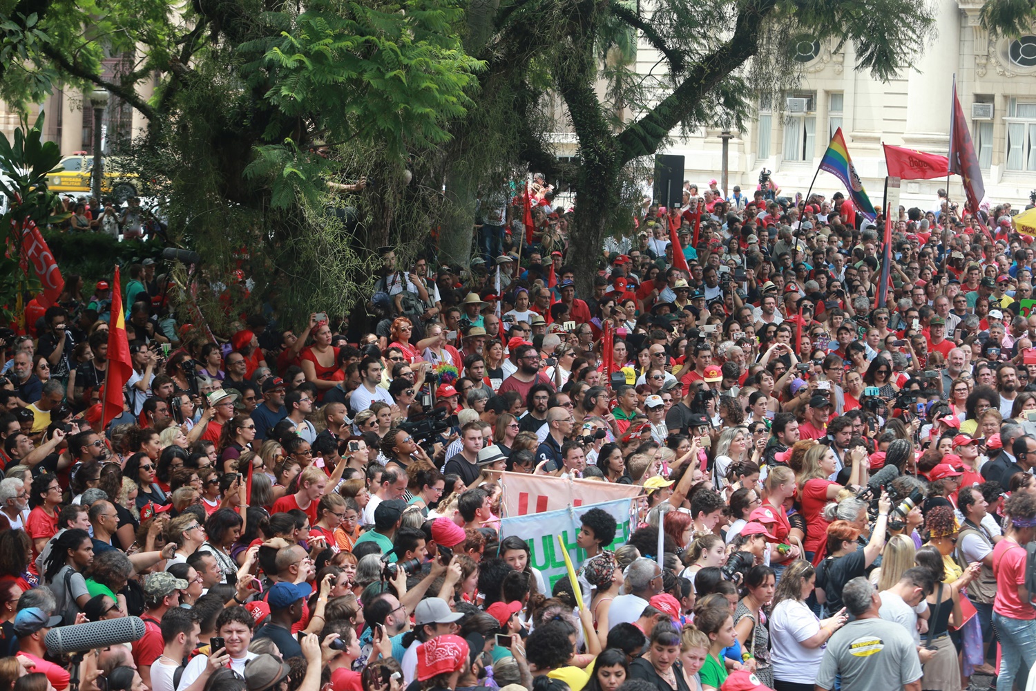 Ato promovido pelo Partido dos Trabalhadores em defesa do ex-presidente Lula