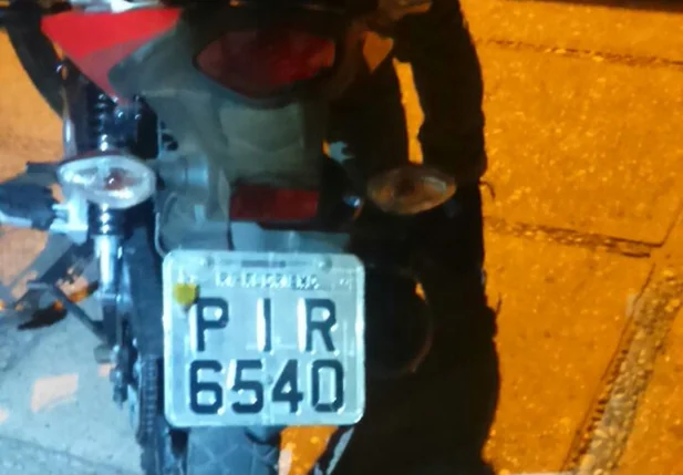 Placa da motocicleta utilizada