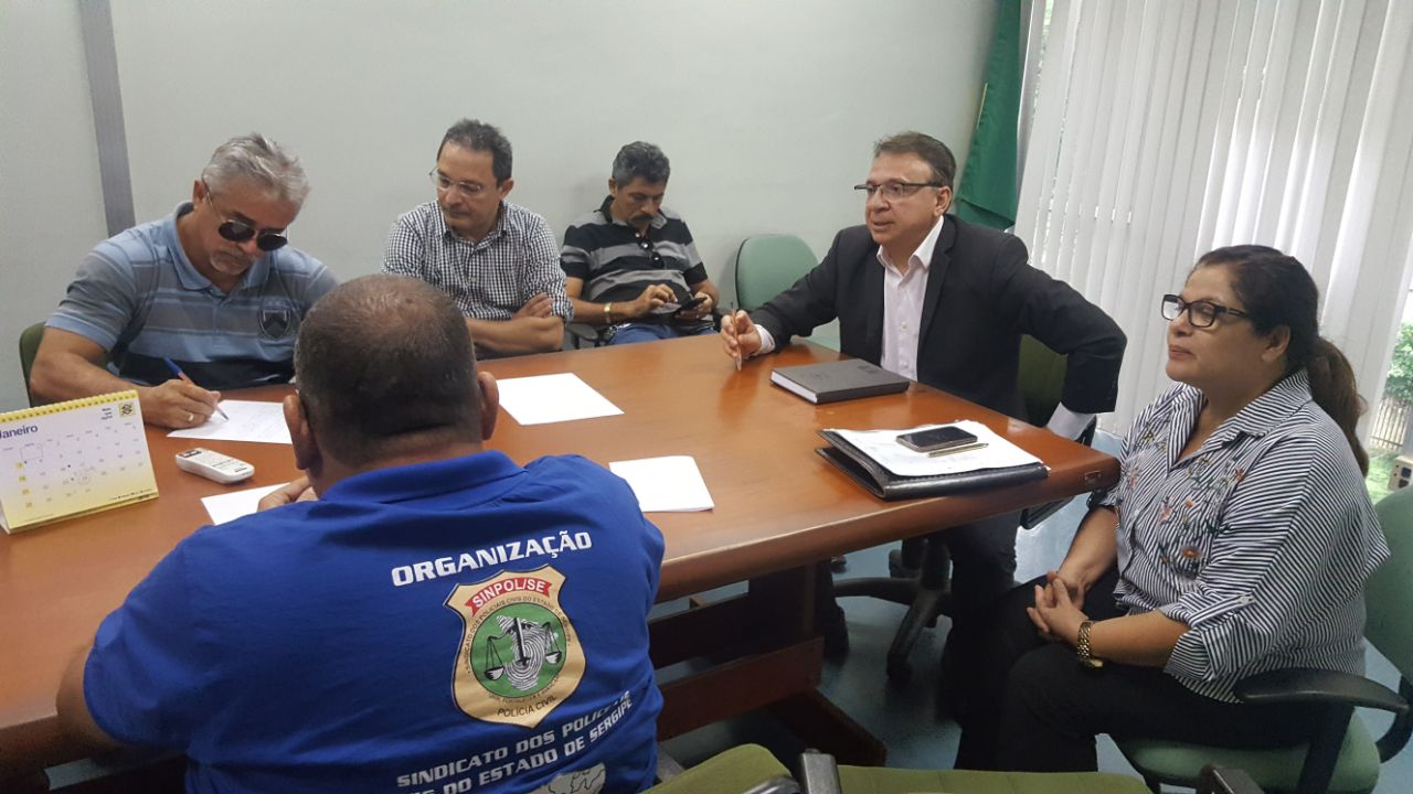 Reunião entre representantes sindicais e do Governo do Piauí