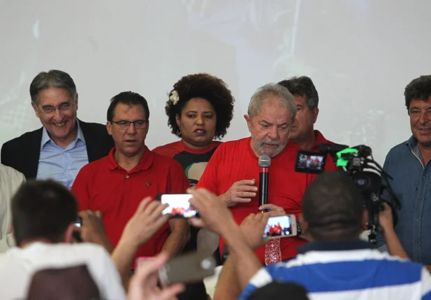 Lula discursa no Sindicato dos Metalúrgicos de São Bernardo do Campo