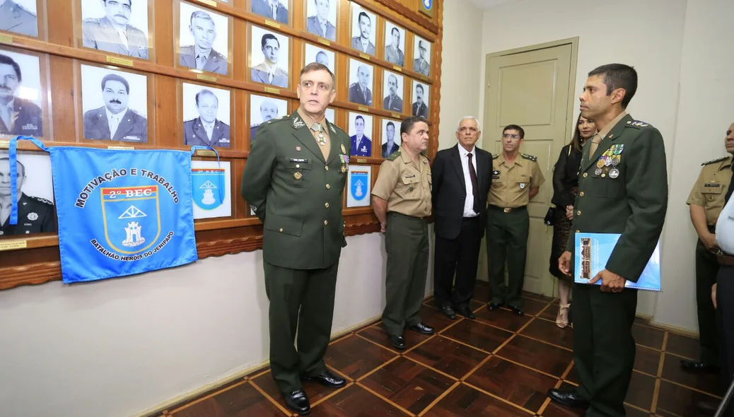 Solenidade de transferência do comando do 2º BEC em Teresina