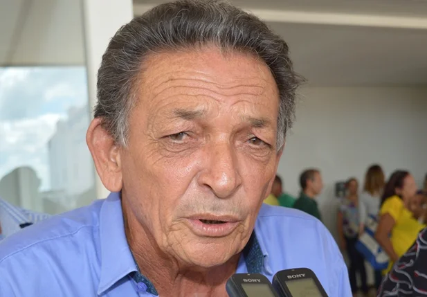 Ex-prefeito Gil Paraibano recebeu alta ontem