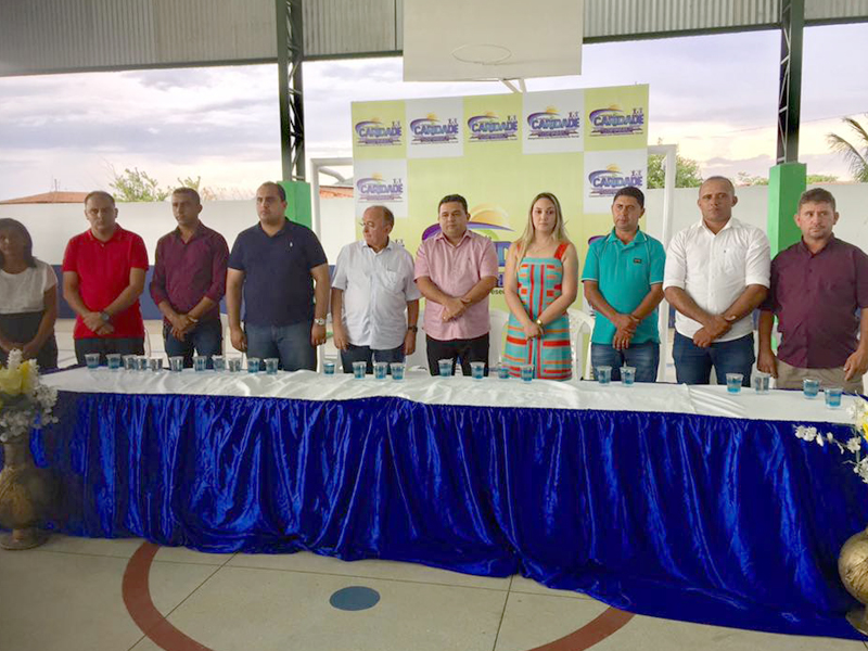Georgiano Neto, Júlio César e o prefeito de Caridade do Piauí, Toninho da Caridade