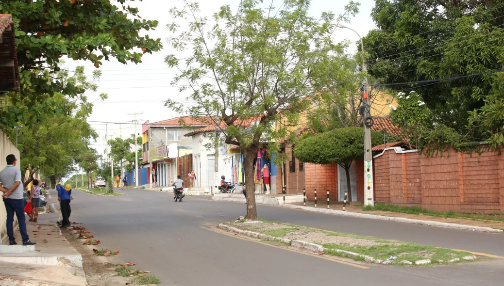 Avenida 12 de Outubro em Altos Piauí 