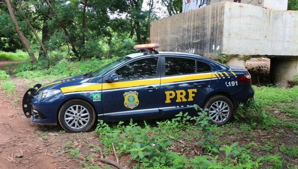 Equipe da PRF teve acesso ao local onde o corpo caiu
