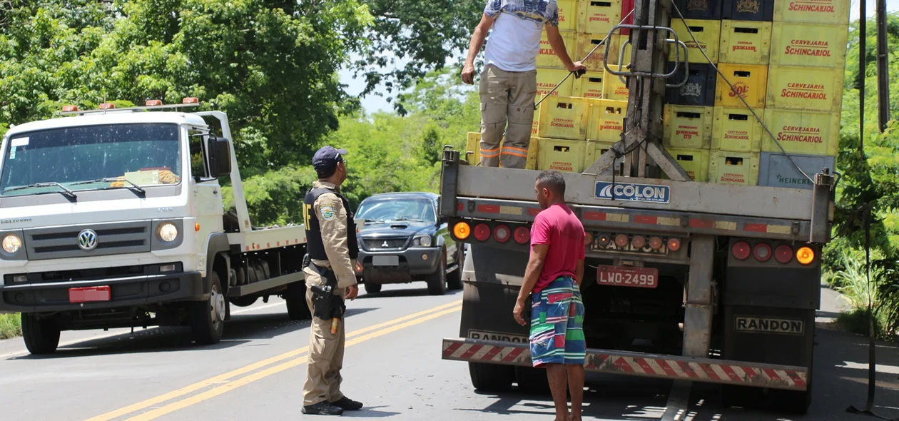 A Polícia Rodoviária Federal do posto da BR-343 foi acionada