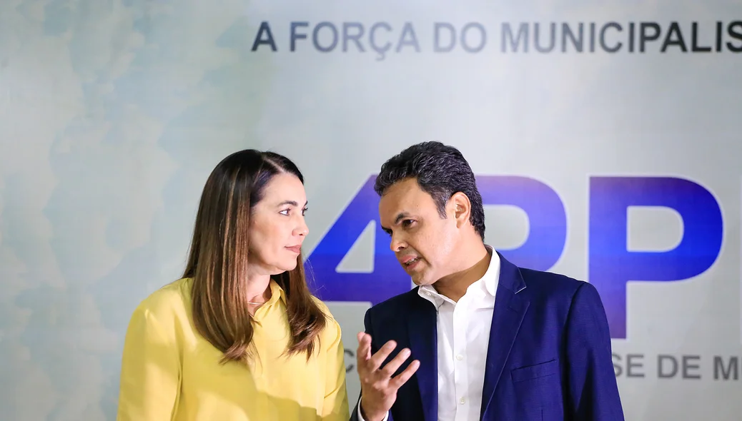Margarete Coelho e Prefeito Gil Carlos participam do evento na APPM   