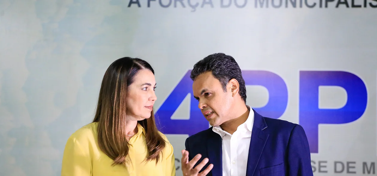 Margarete Coelho e Prefeito Gil Carlos participam do evento na APPM   